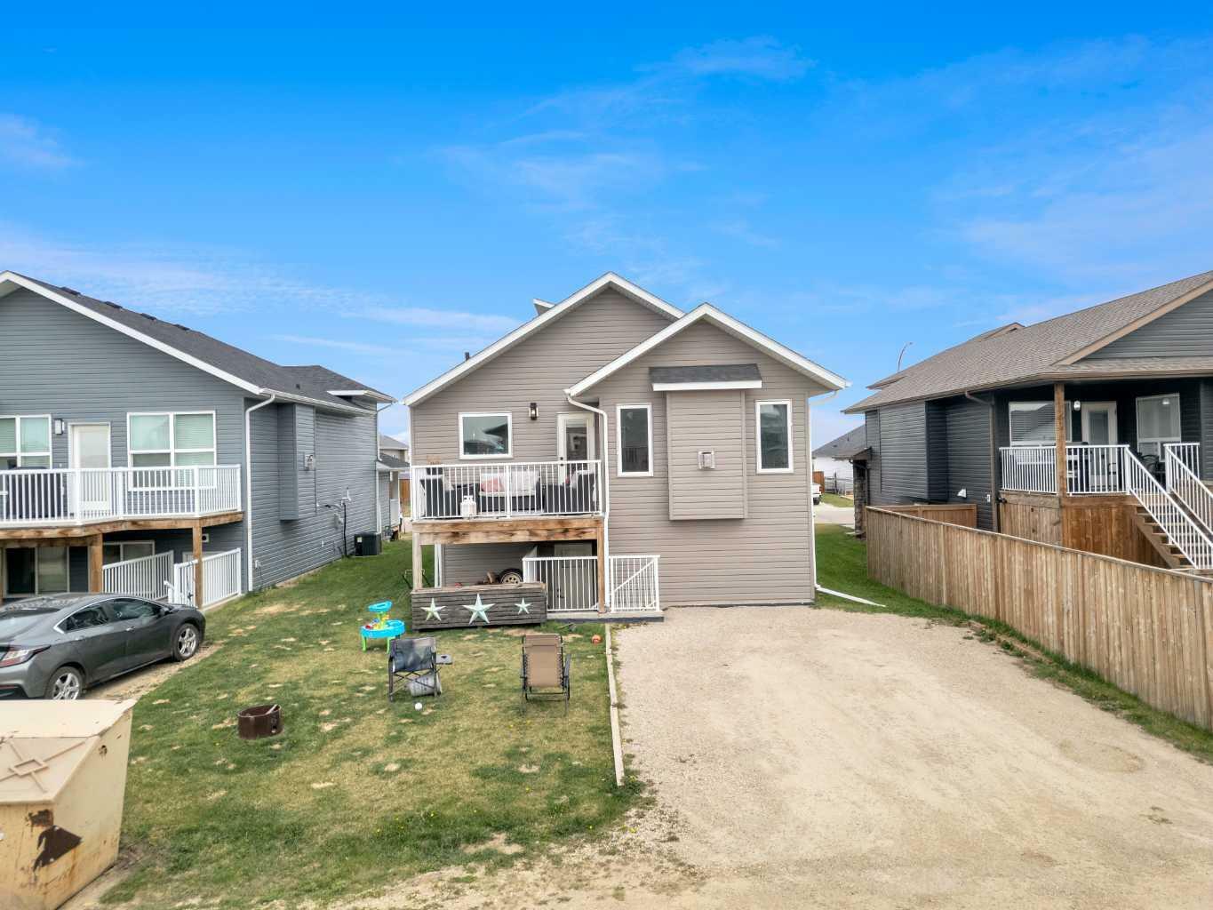 Property Photo: 57 Mackenzie Avenue AB T4L 0A6