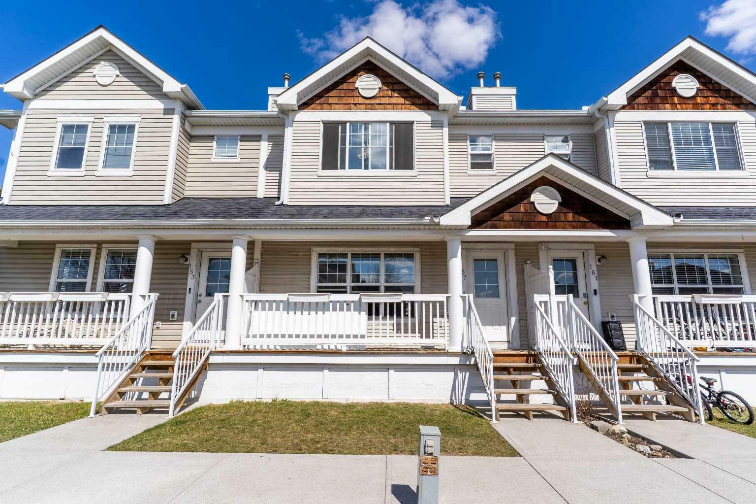 157 Country Village Manor NE  Calgary AB T3K 0L6 photo