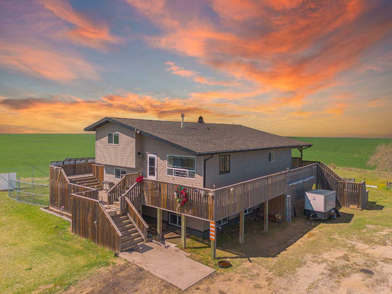 Property Photo: 193046 Range Road 245 AB T0L 1P0