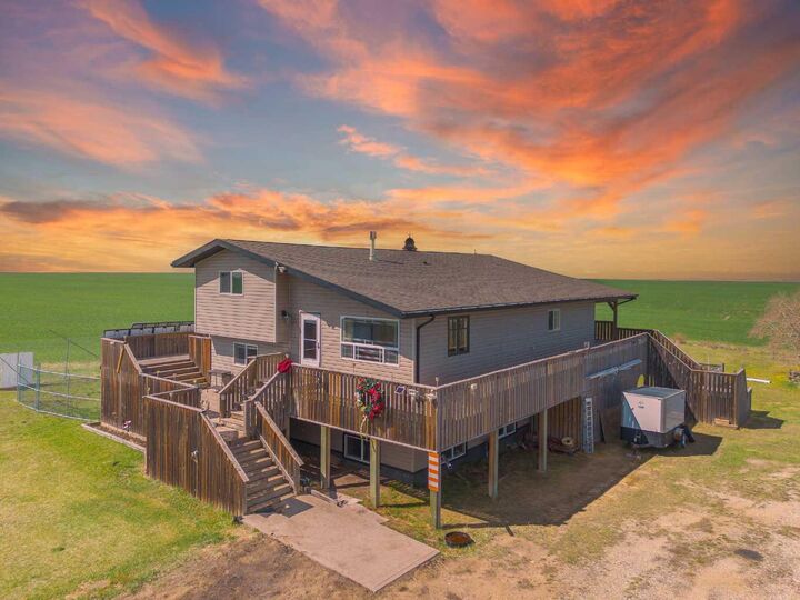 Property Photo: 193046 Range Road 245 AB T0L 1P0