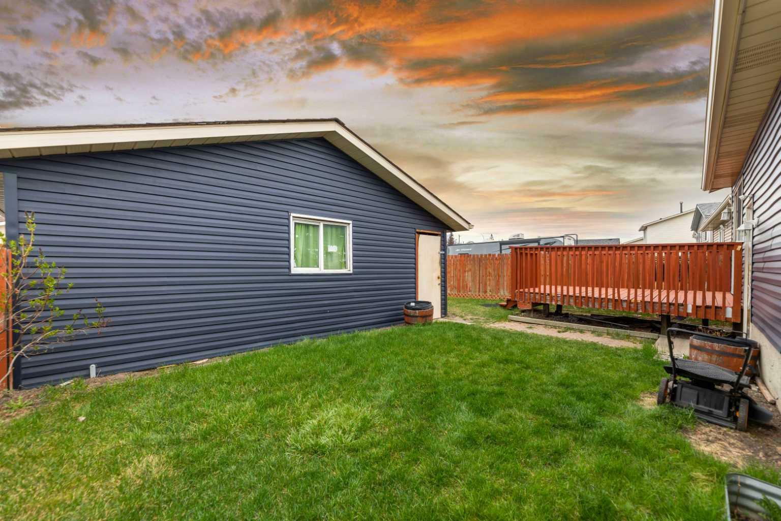 Property Photo: 95 Falshire Way NE AB T3J 2C7