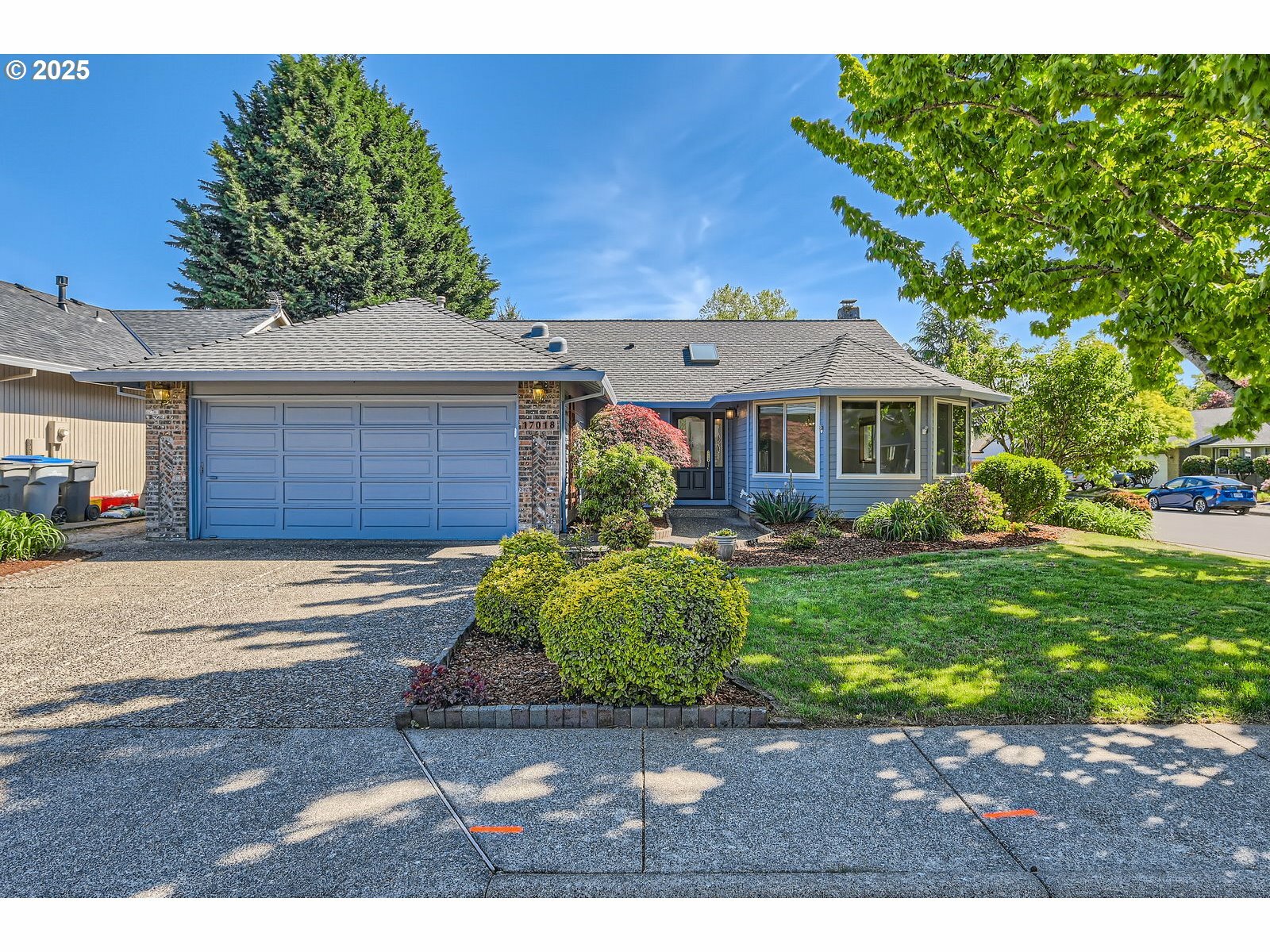 Property Photo: 17018 SW Lynnly Way OR 97140