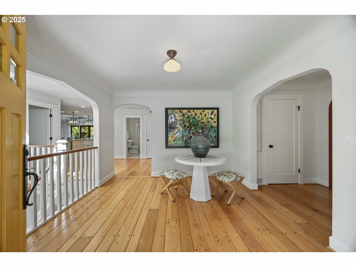 Property Photo: 8765 SW Birchwood Rd OR 97225