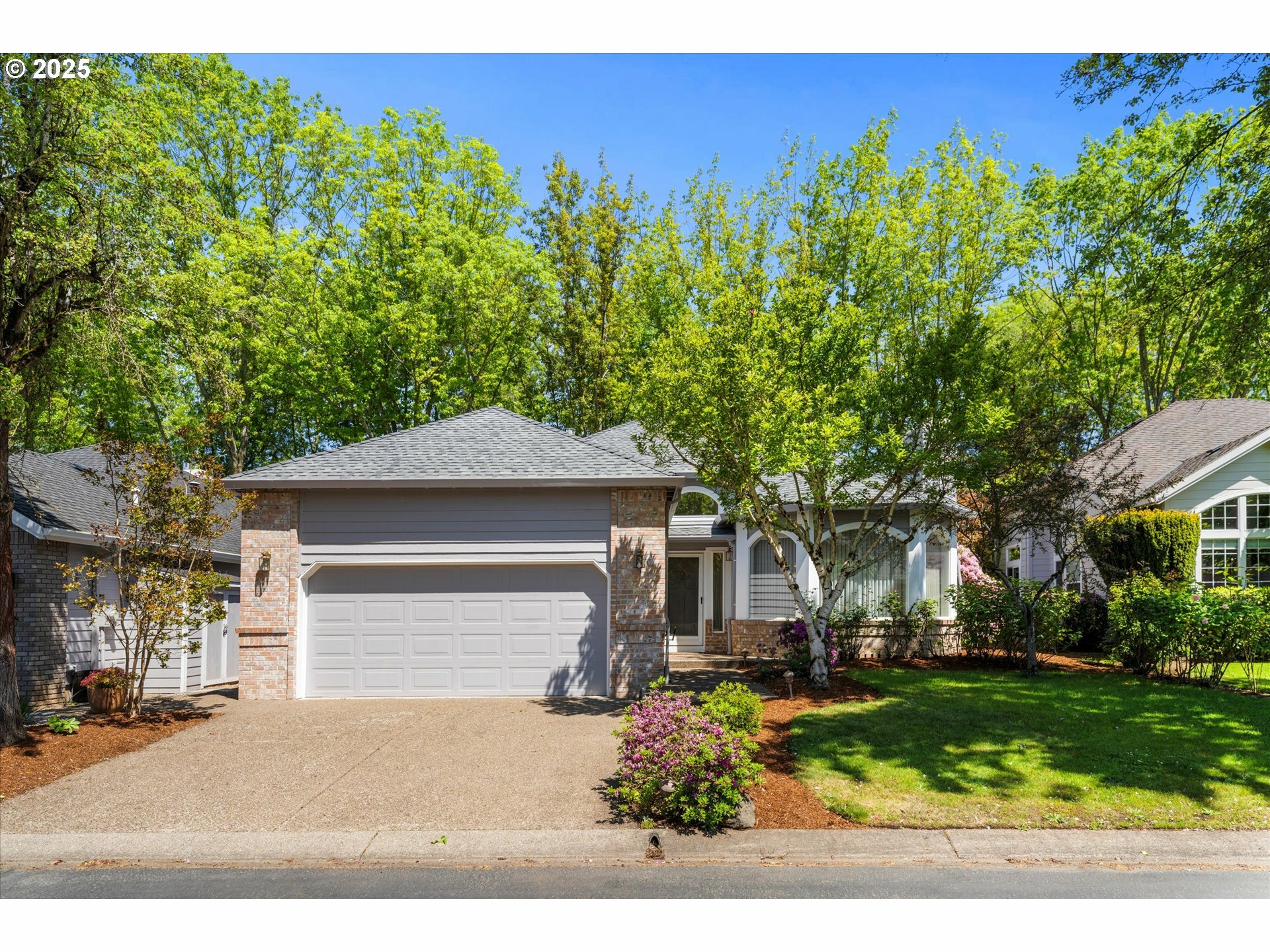 Property Photo: 32536 SW Riviera Ln OR 97070