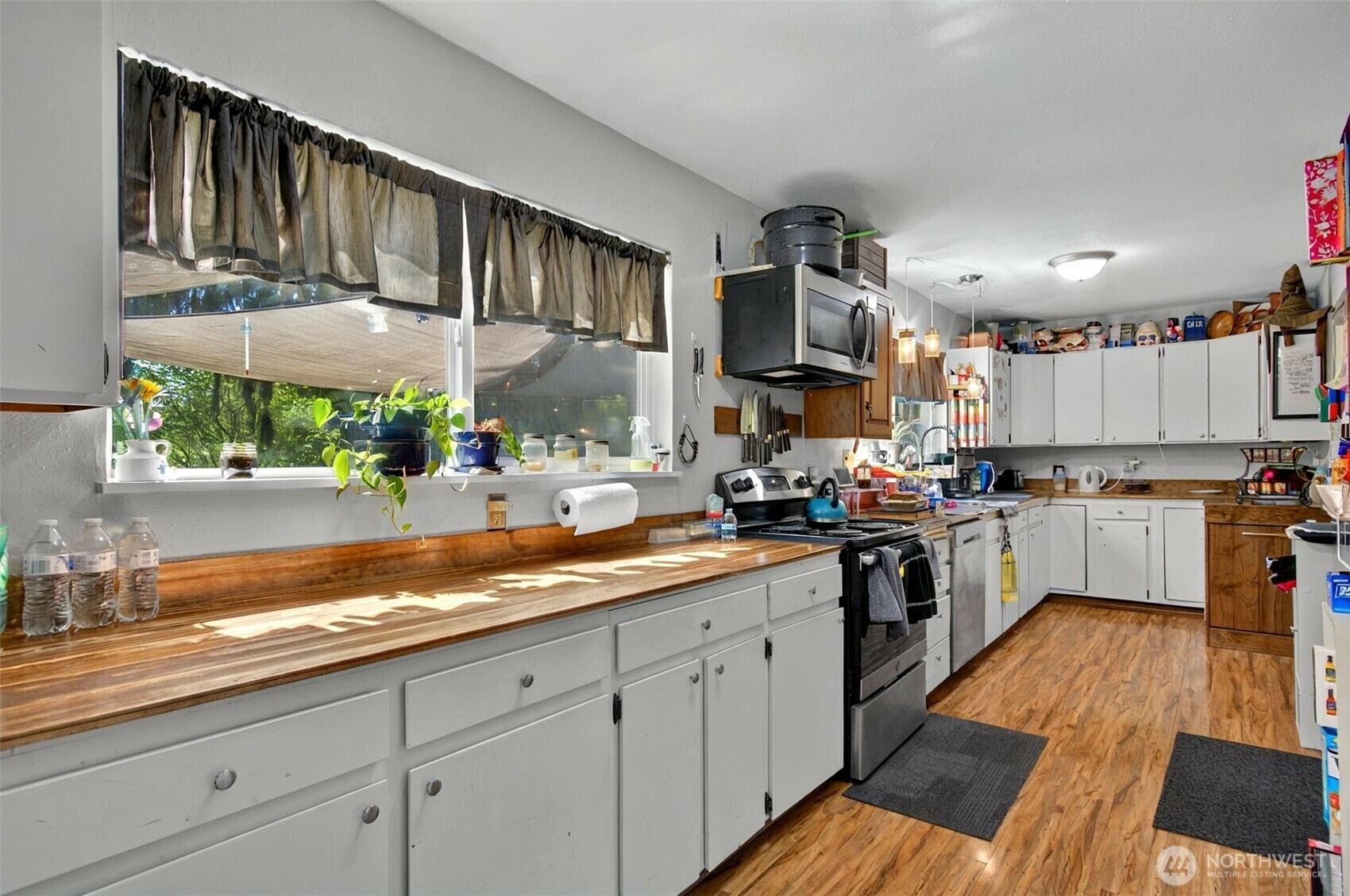 Property Photo: 1224 Coal Creek Road WA 98632