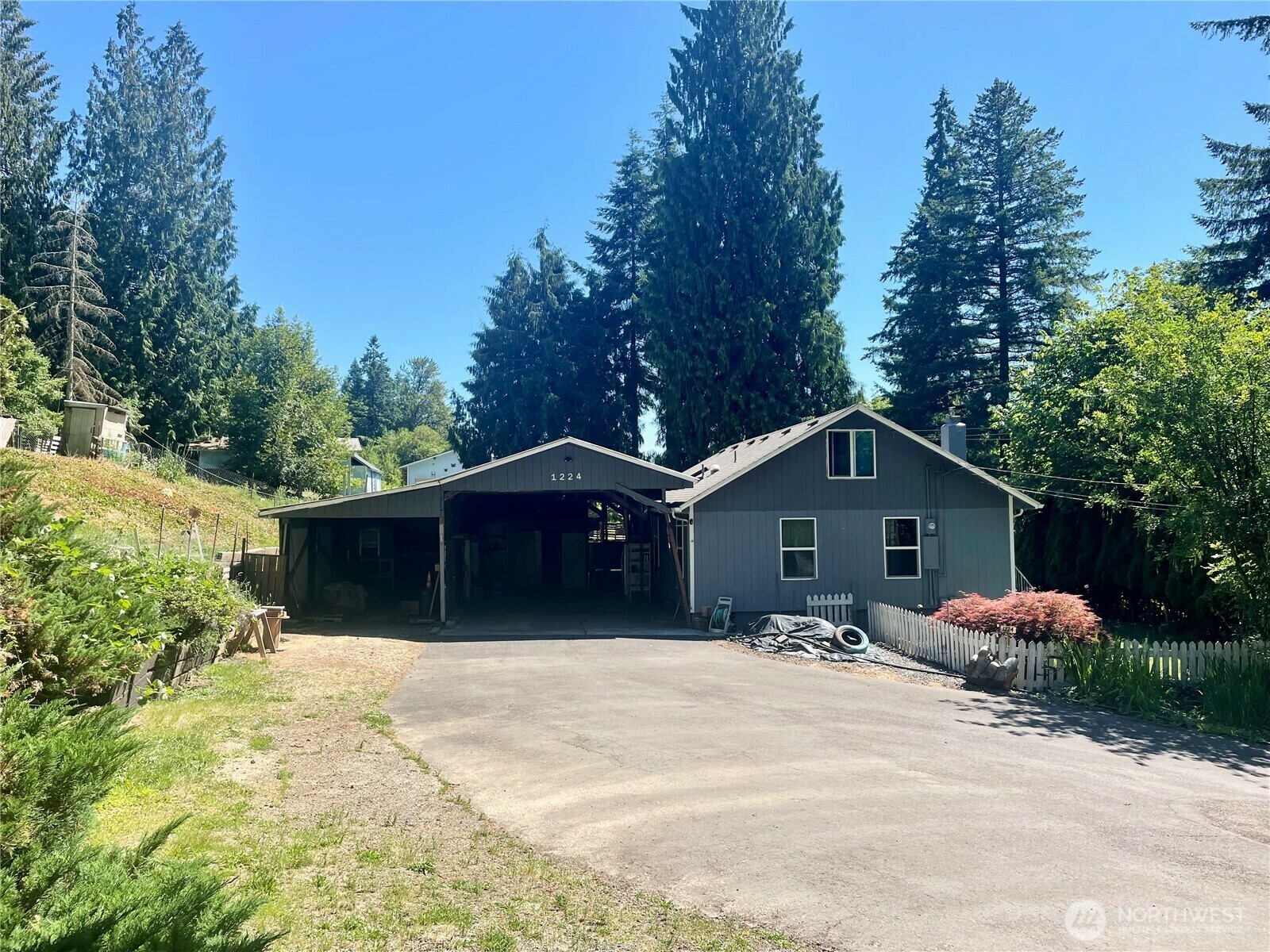 Property Photo: 1224 Coal Creek Road WA 98632