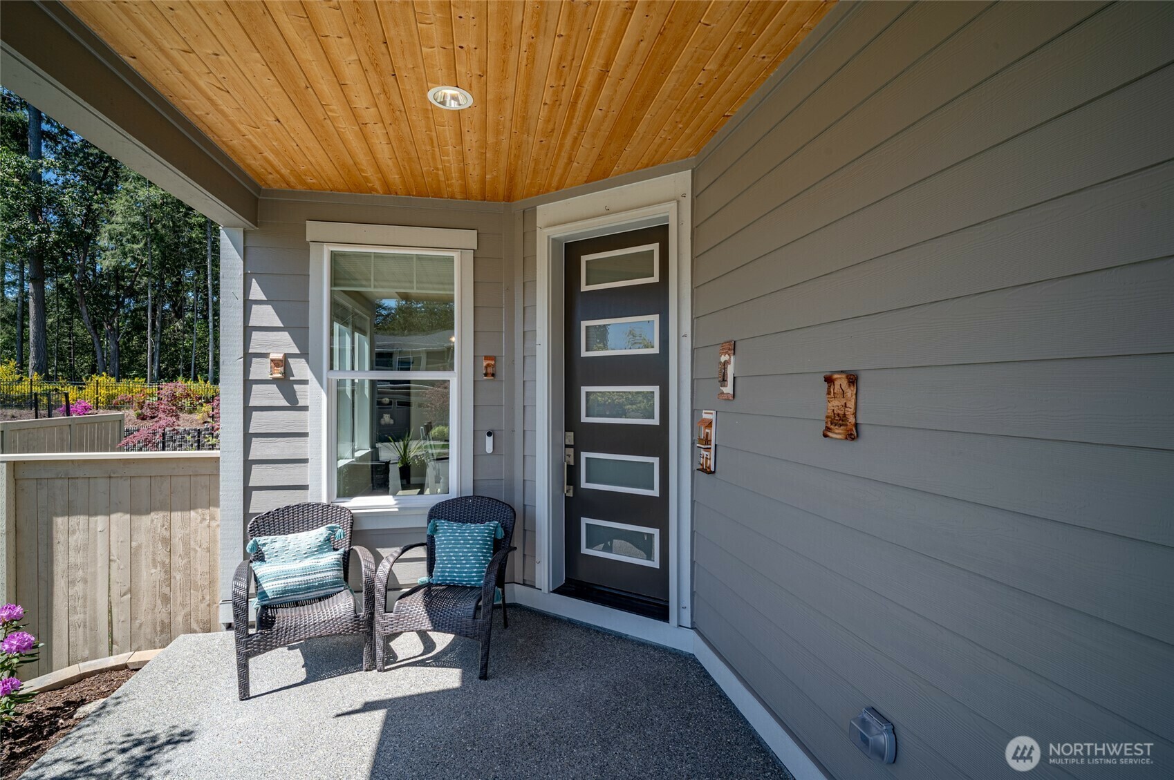 Property Photo: 4213 Caddyshack Drive NE WA 98516