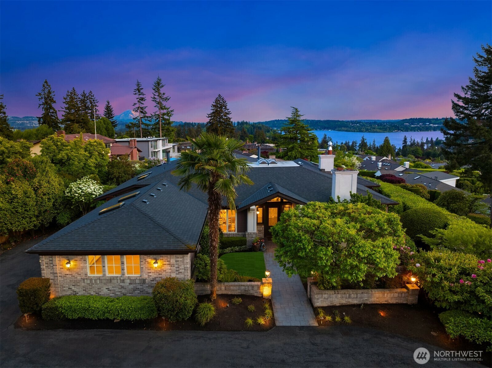 9427 NE 14th Street  Clyde Hill WA 98004 photo