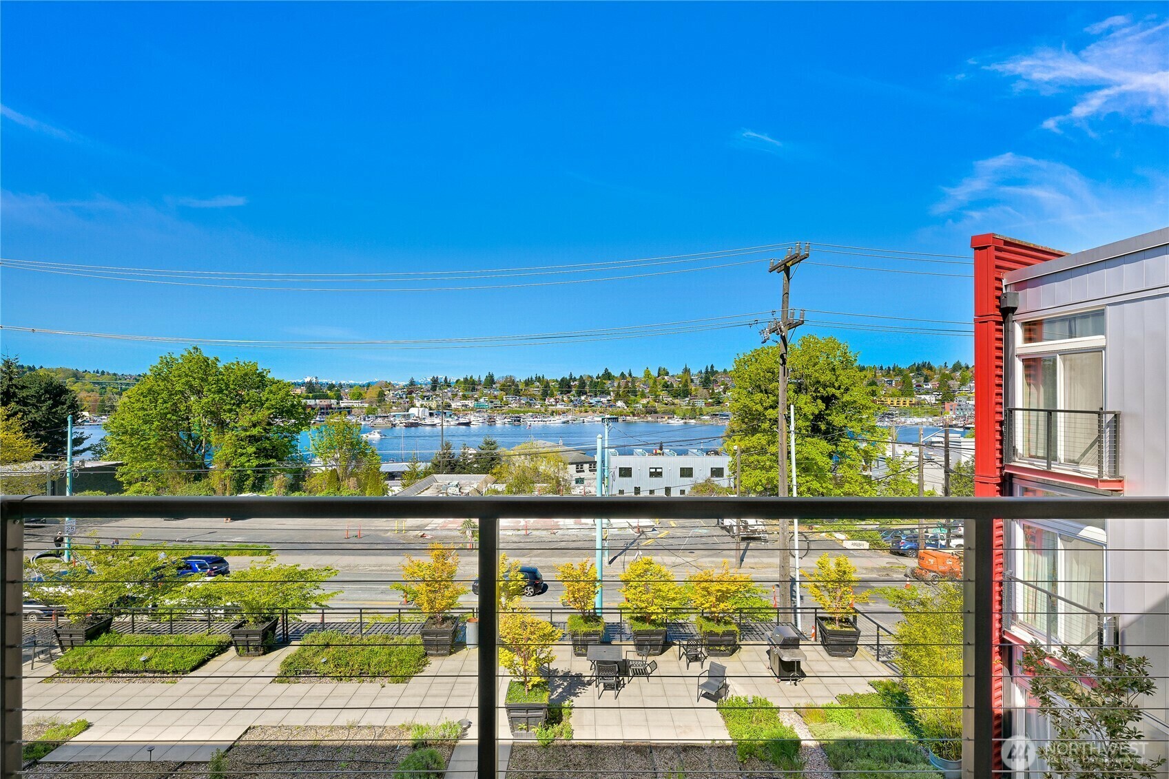 Property Photo: 2960 Eastlake Avenue E 307 WA 98102