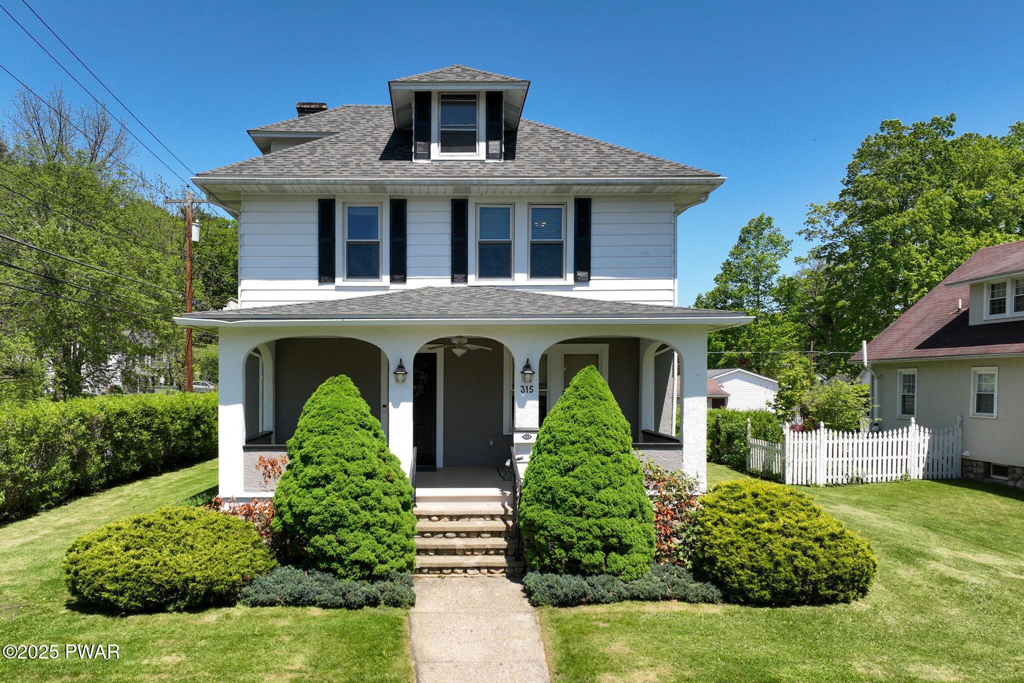 315 W Catherine Street  Milford PA 18337 photo