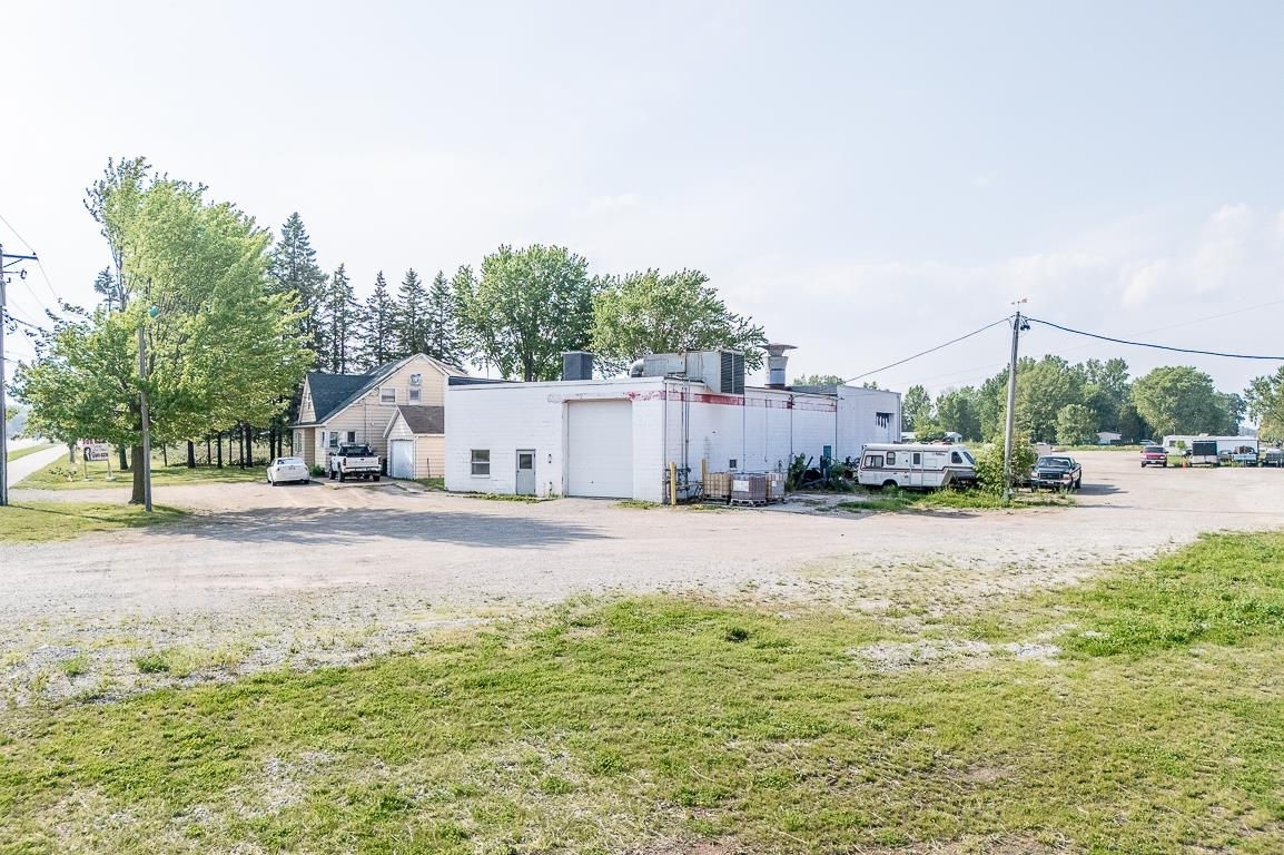 Property Photo: N Casaloma Drive 4 WI 54913-0000