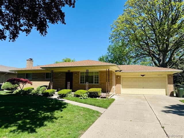 Property Photo:  36432 Summerset Street  MI 48312 
