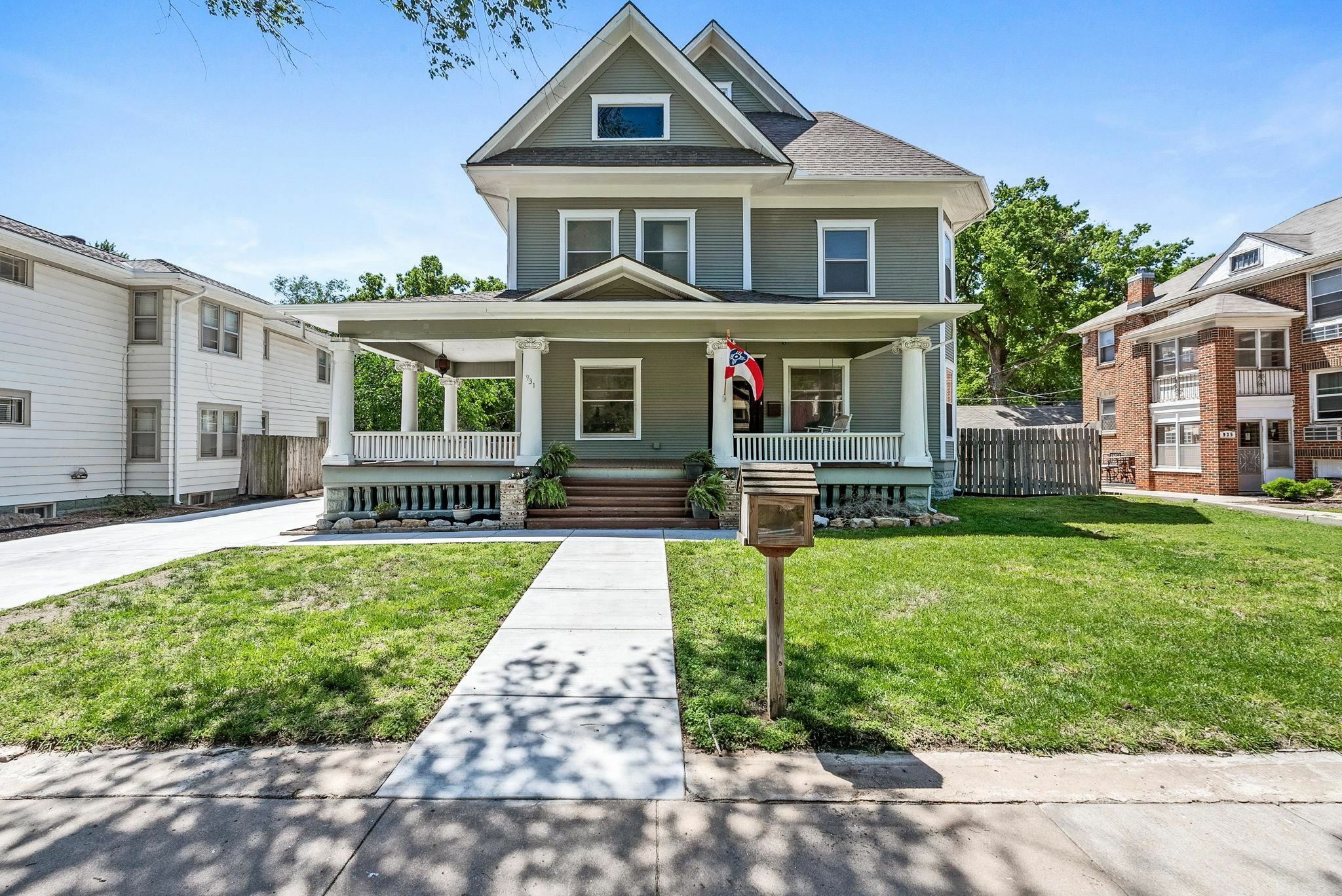 Property Photo: 931 N Nims St KS 67203
