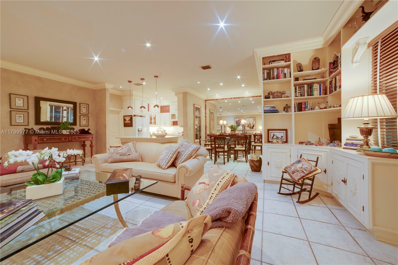 Property Photo: 602 Malaga Ave B FL 33134