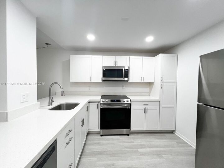 Property Photo:  7950 W McNab Rd 222  FL 33321 