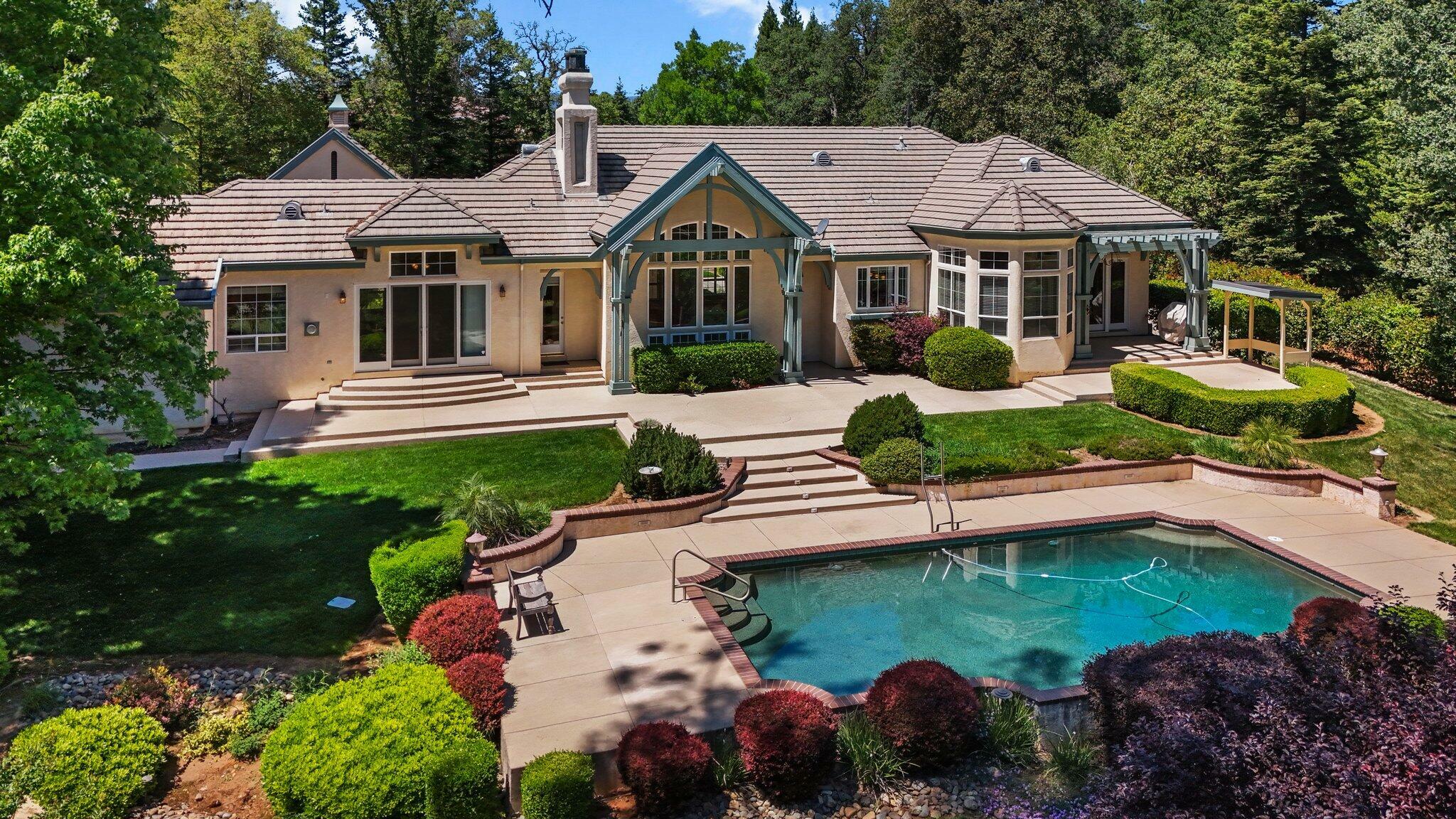 13365 Tierra Heights Road  Redding CA 96003 photo