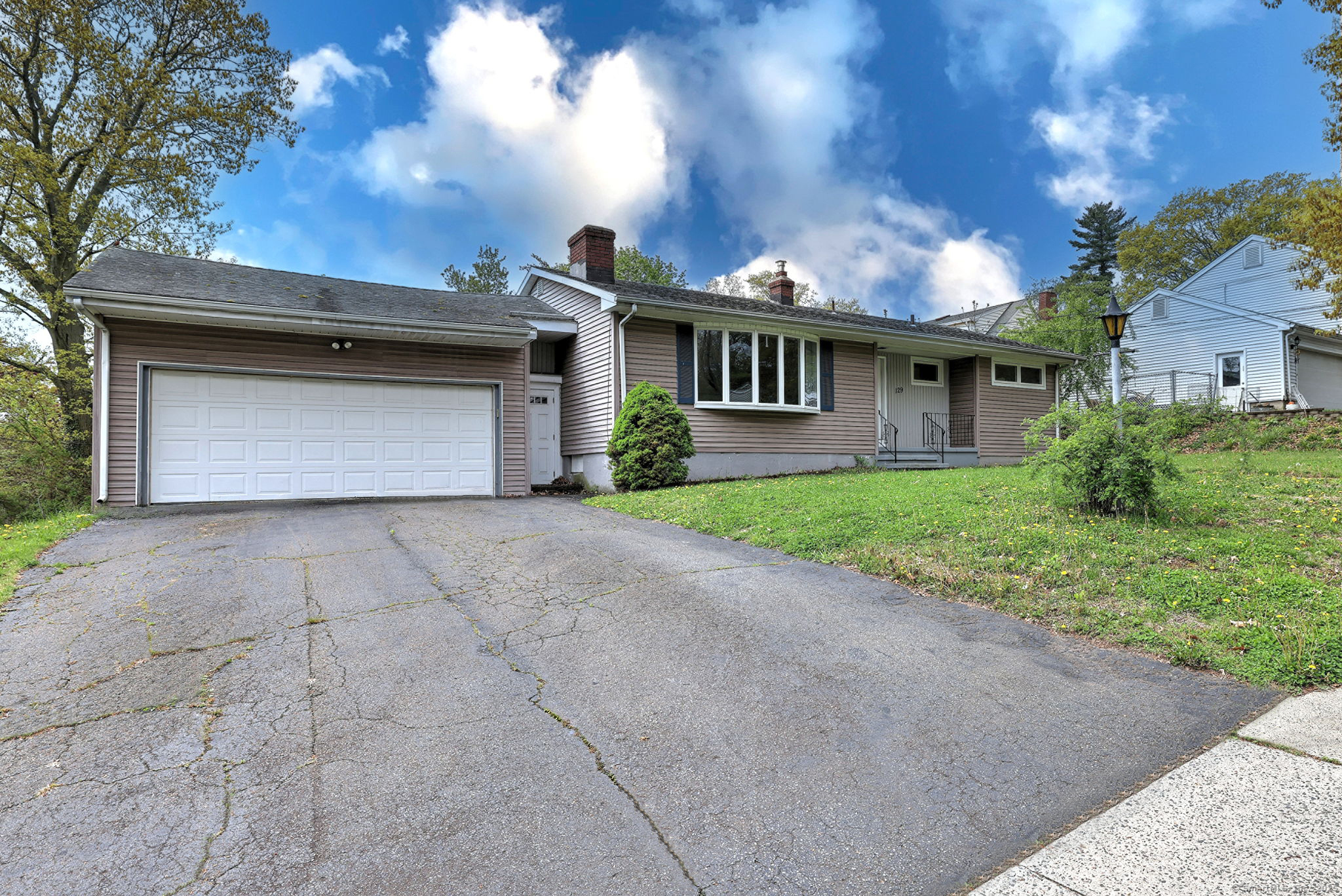 Property Photo: 129 Hall Street CT 06512
