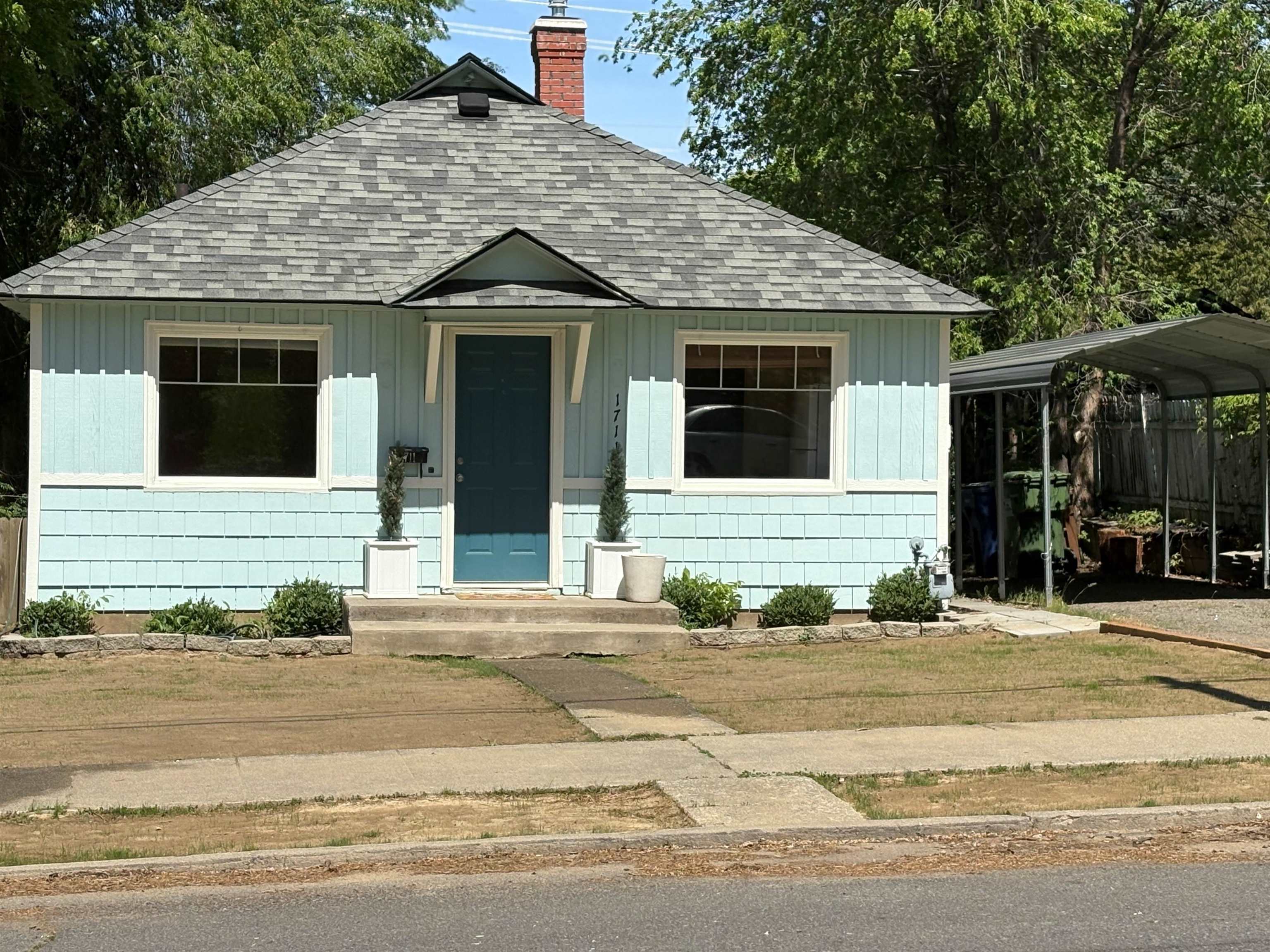 Property Photo: 1711 E 14th Ave WA 99202