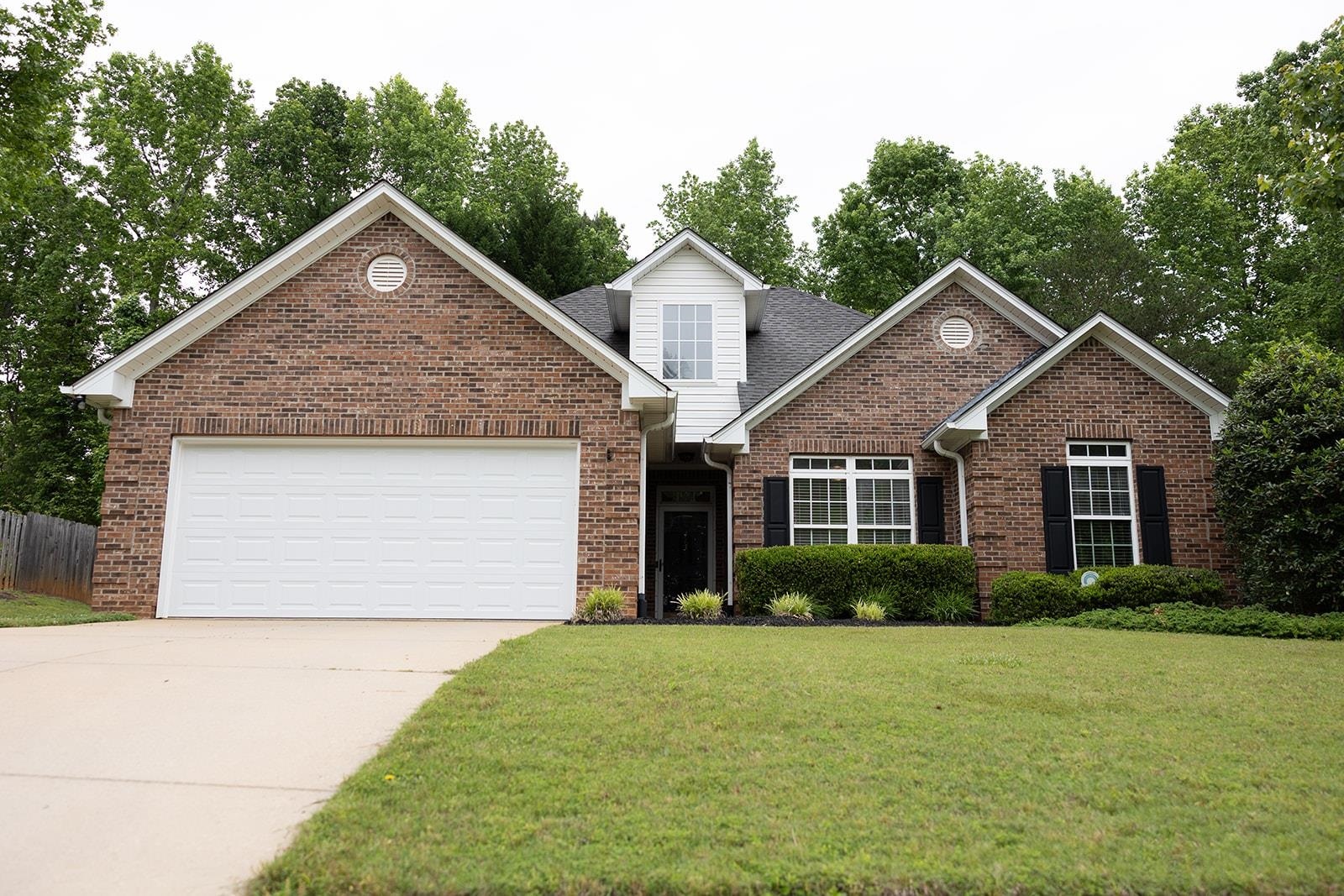413 N Sweetwater Hills Drive  Moore SC 29369 photo
