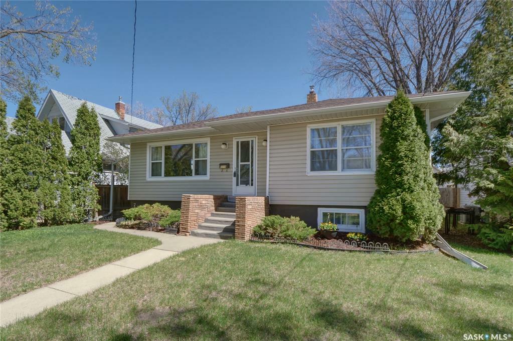 Photo de la propriété: 1119 6th Avenue NW SK S6H 4A7