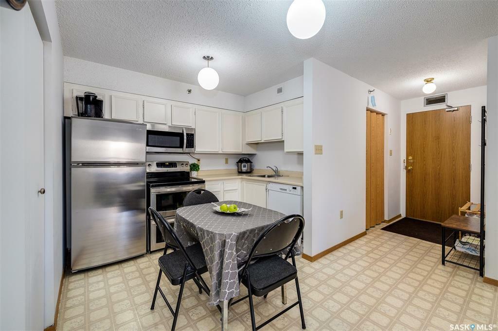 Property Photo: 405 5th Avenue N 305 SK S7K 6Z3