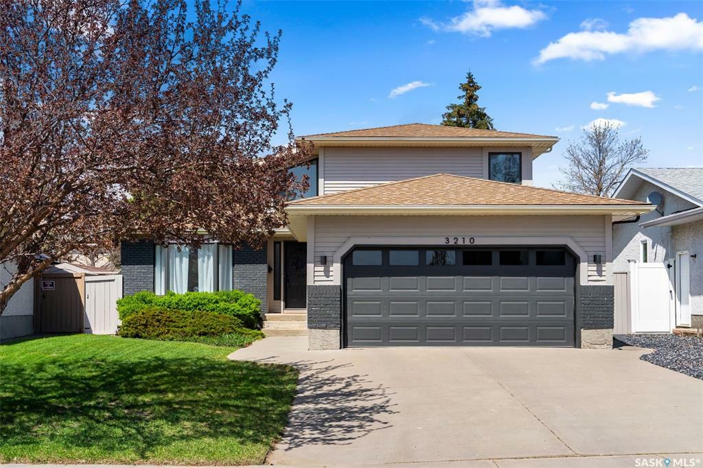 3210 Wascana Glen  Regina SK S4V 2L5 photo