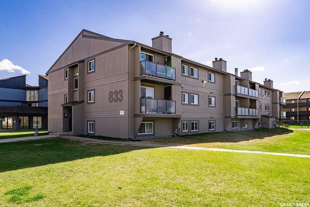 833 Wollaston Crescent 303  Saskatoon SK S7J 4G1 photo