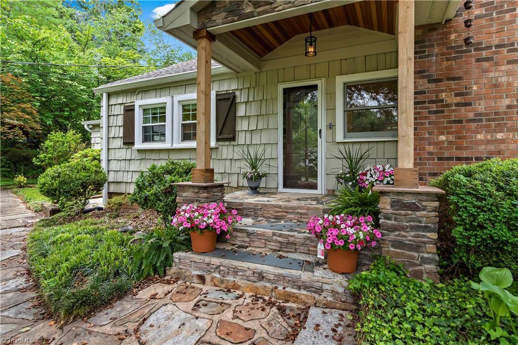 Property Photo: 968 Avon Road NC 27104