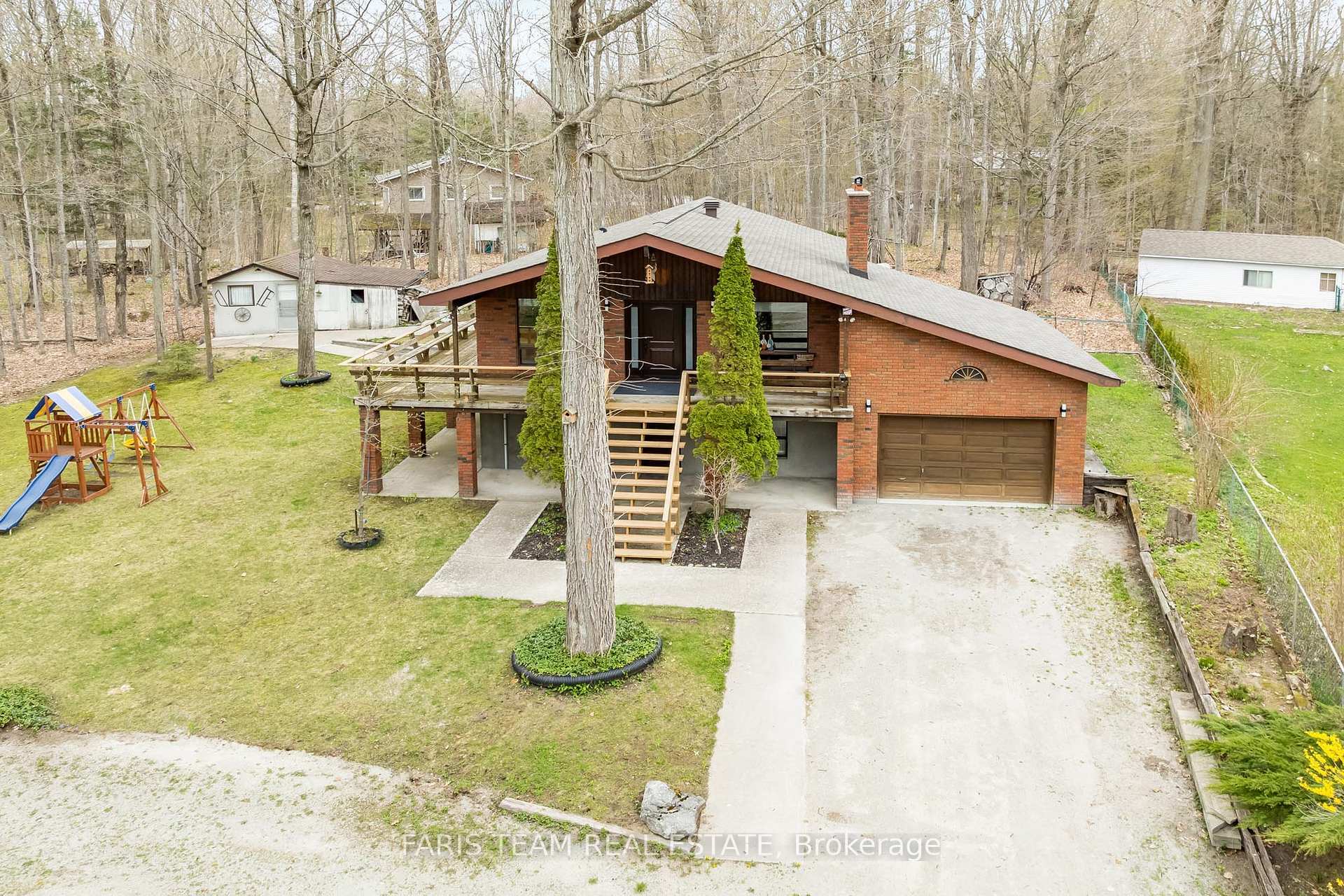 Photo de la propriété: 8 Celestine Court ON L9M 0H3
