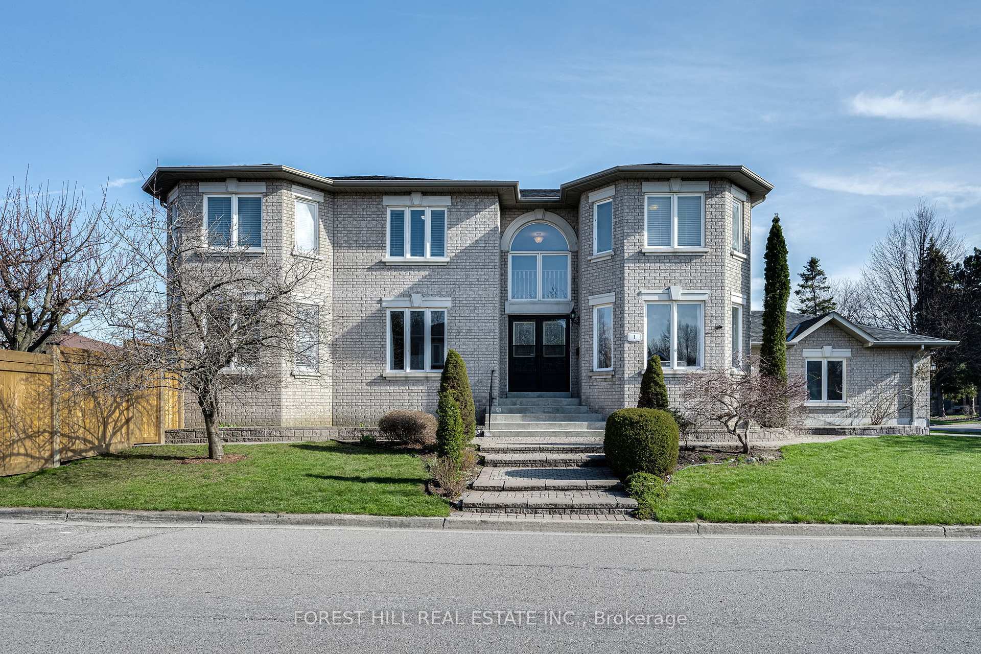 1 Karina Road  Toronto ON M1C 5H9 photo