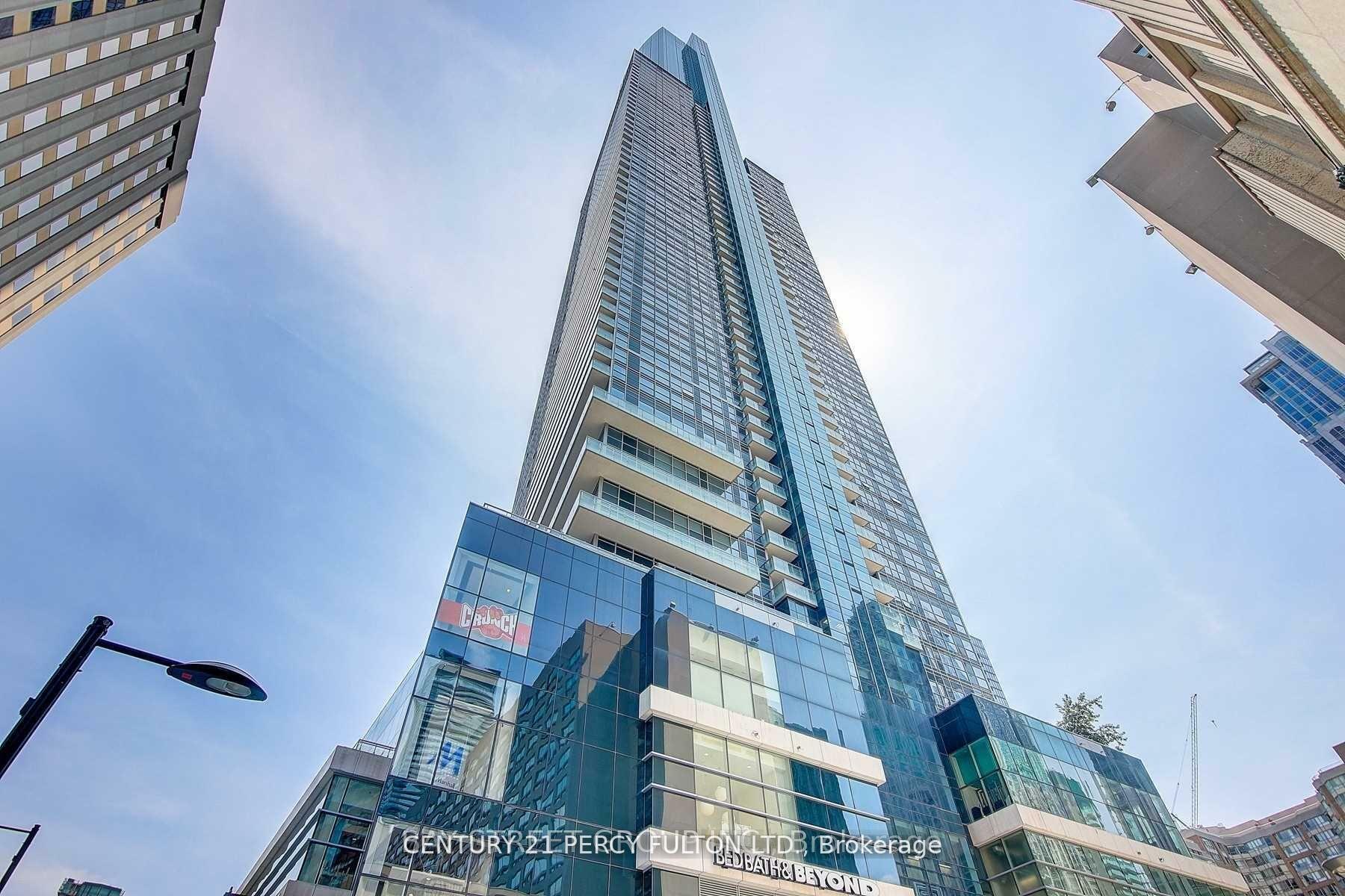 Property Photo: 386 Yonge Street 1511 ON M5B 0A5