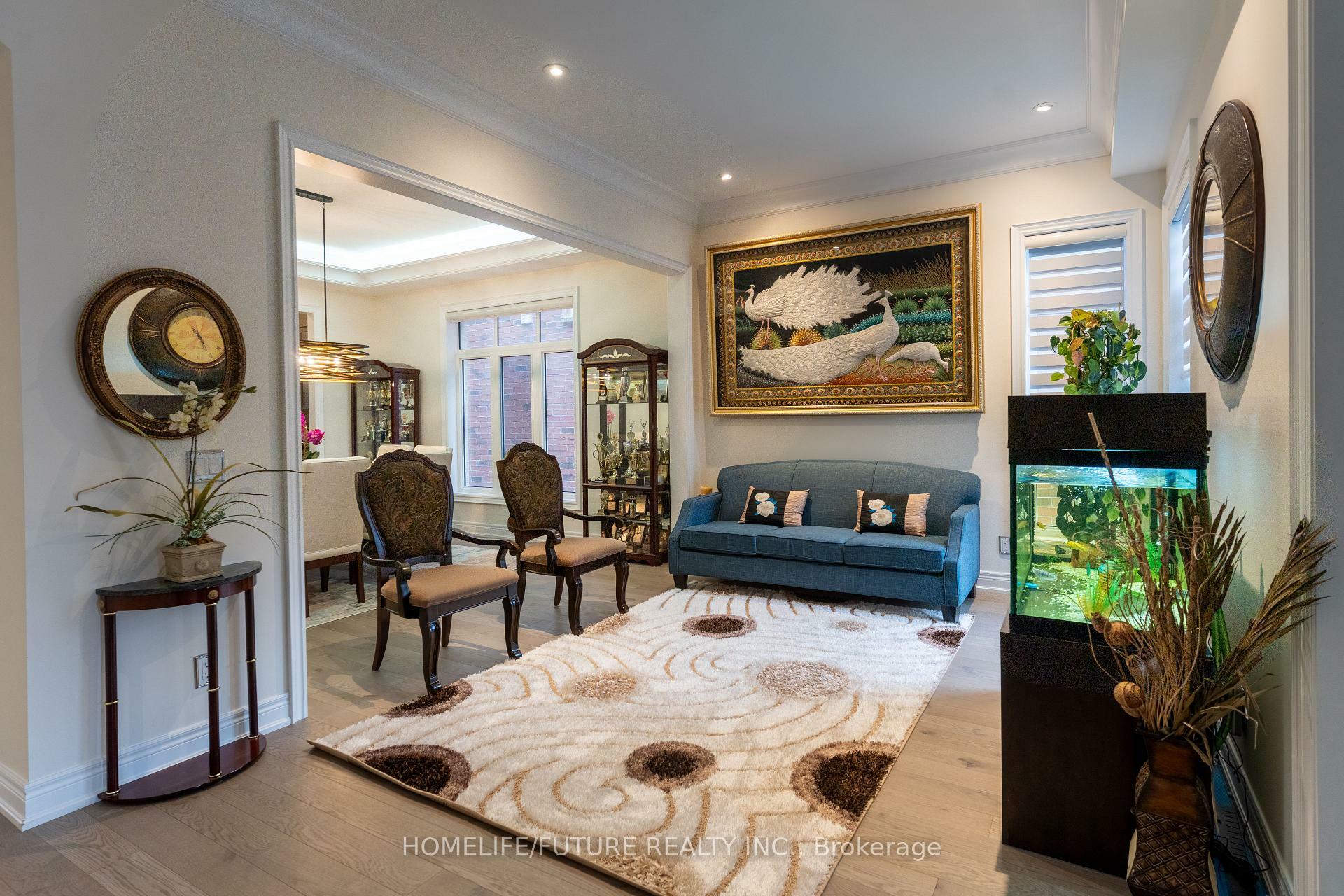 Property Photo:  36 Blenheim Circle  ON L1P 0E3 