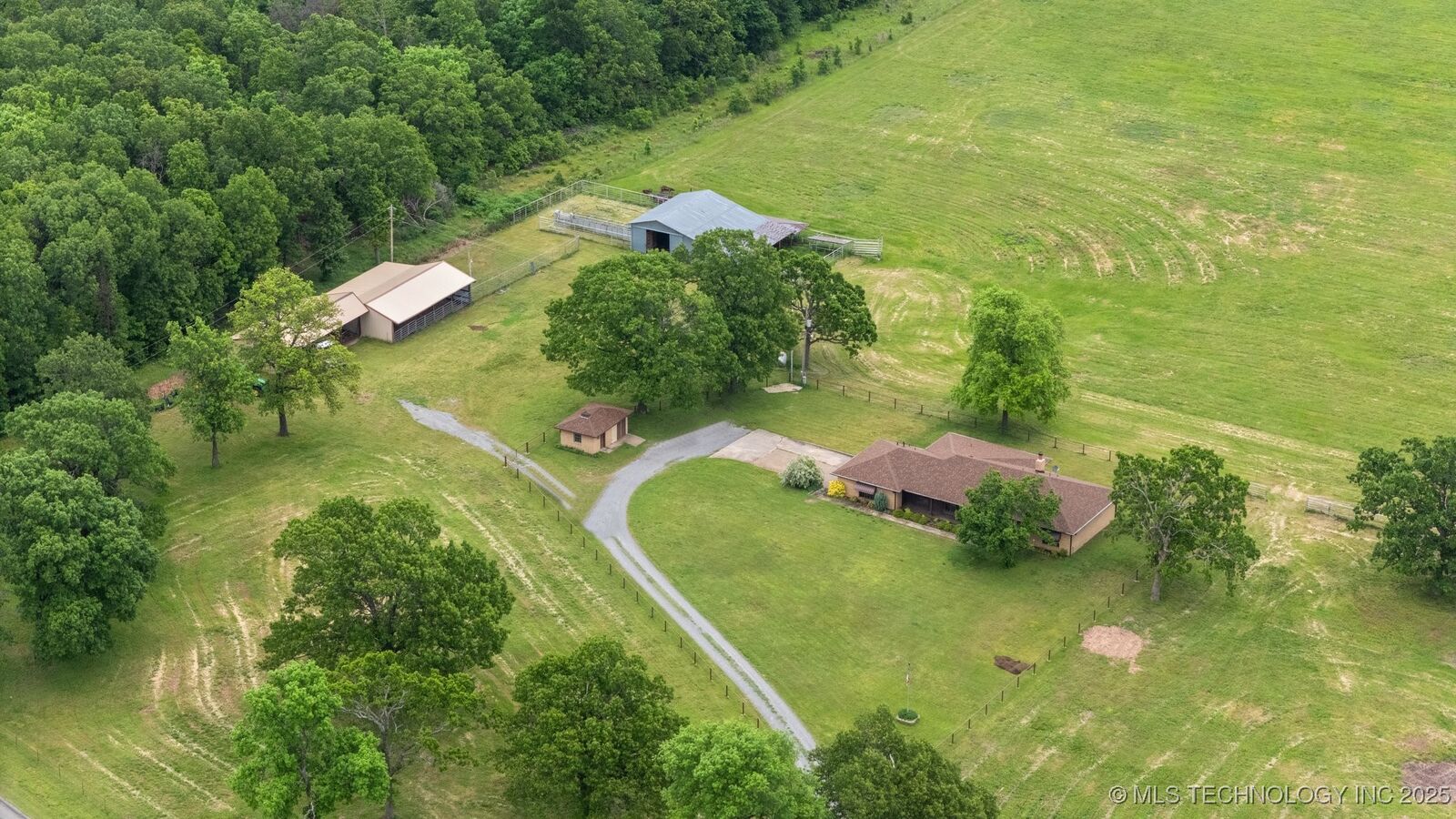 Property Photo: 1950 N 4428 OK 74366