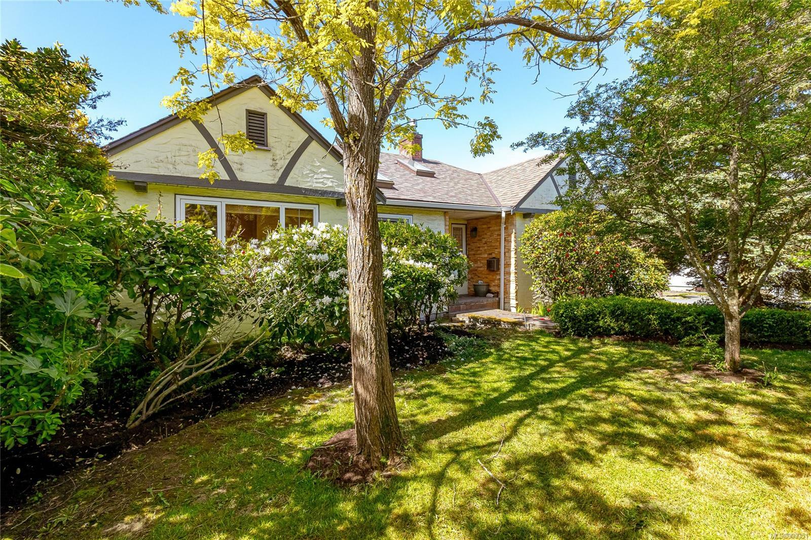 Property Photo:  3872 Carey Rd  BC V8Z 4C7 