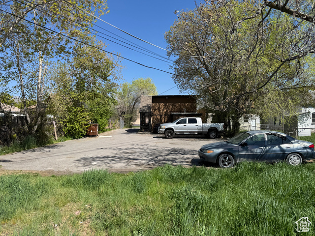 Property Photo: 241 N 800 W UT 84116