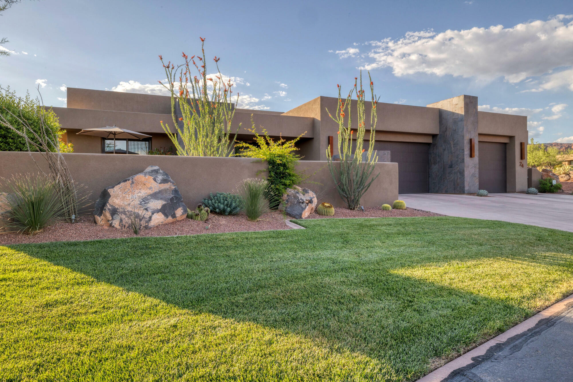 Property Photo: 1500 E Split Rock Dr #24 UT 84738
