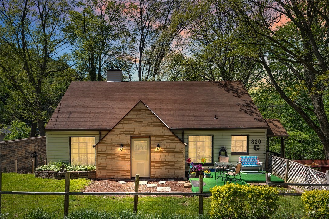 Property Photo: 830 Wayne Ave PA 16117