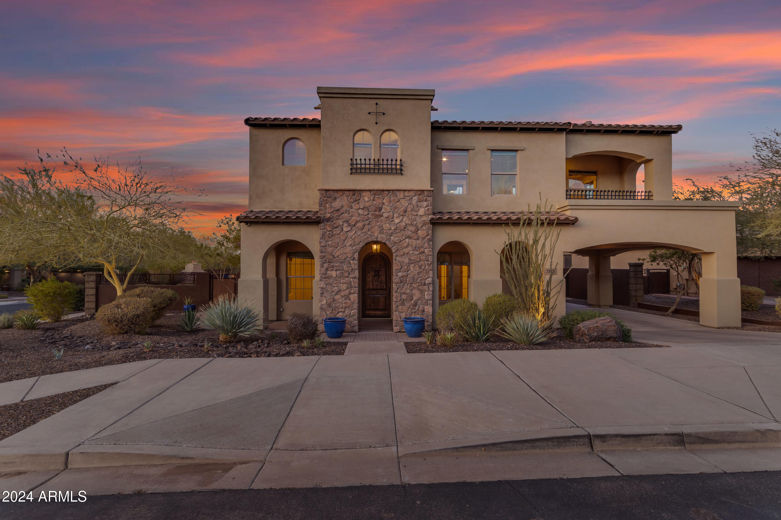 Property Photo: 2322 E Samantha Way AZ 85042