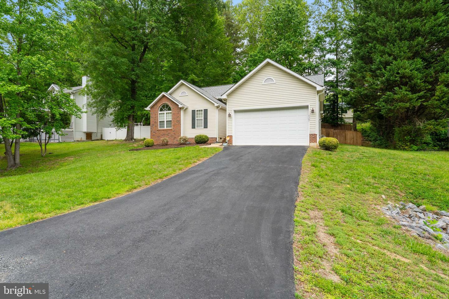 Property Photo: 6307 Wendover Court VA 22407