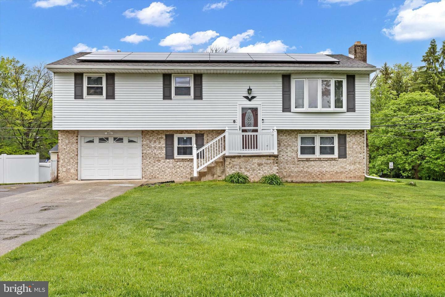 301 Hillcrest Drive  New Cumberland PA 17070 photo