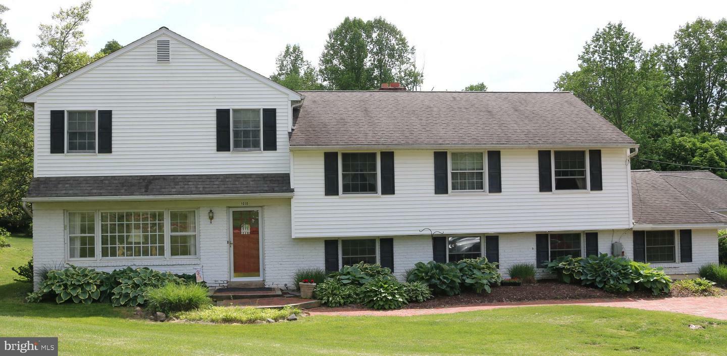 Property Photo: 1030 Carolyn Drive PA 19382