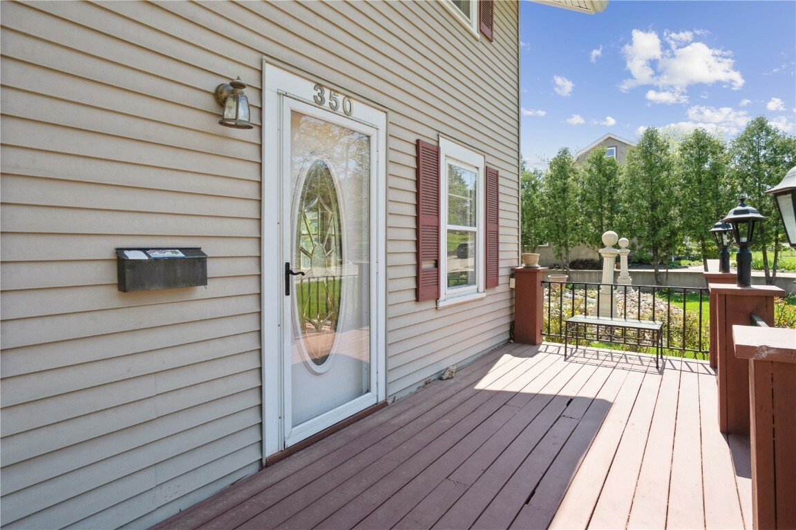 Property Photo:  350 Woodland Drive SE  IA 52403 