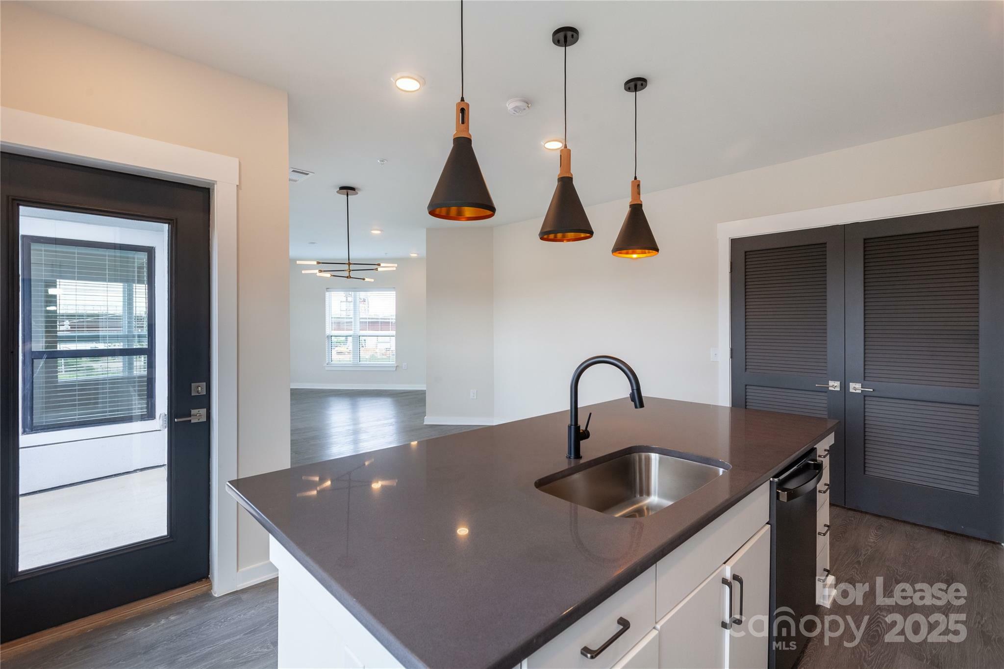 Property Photo: 3630 N Davidson Street 3307 NC 28205