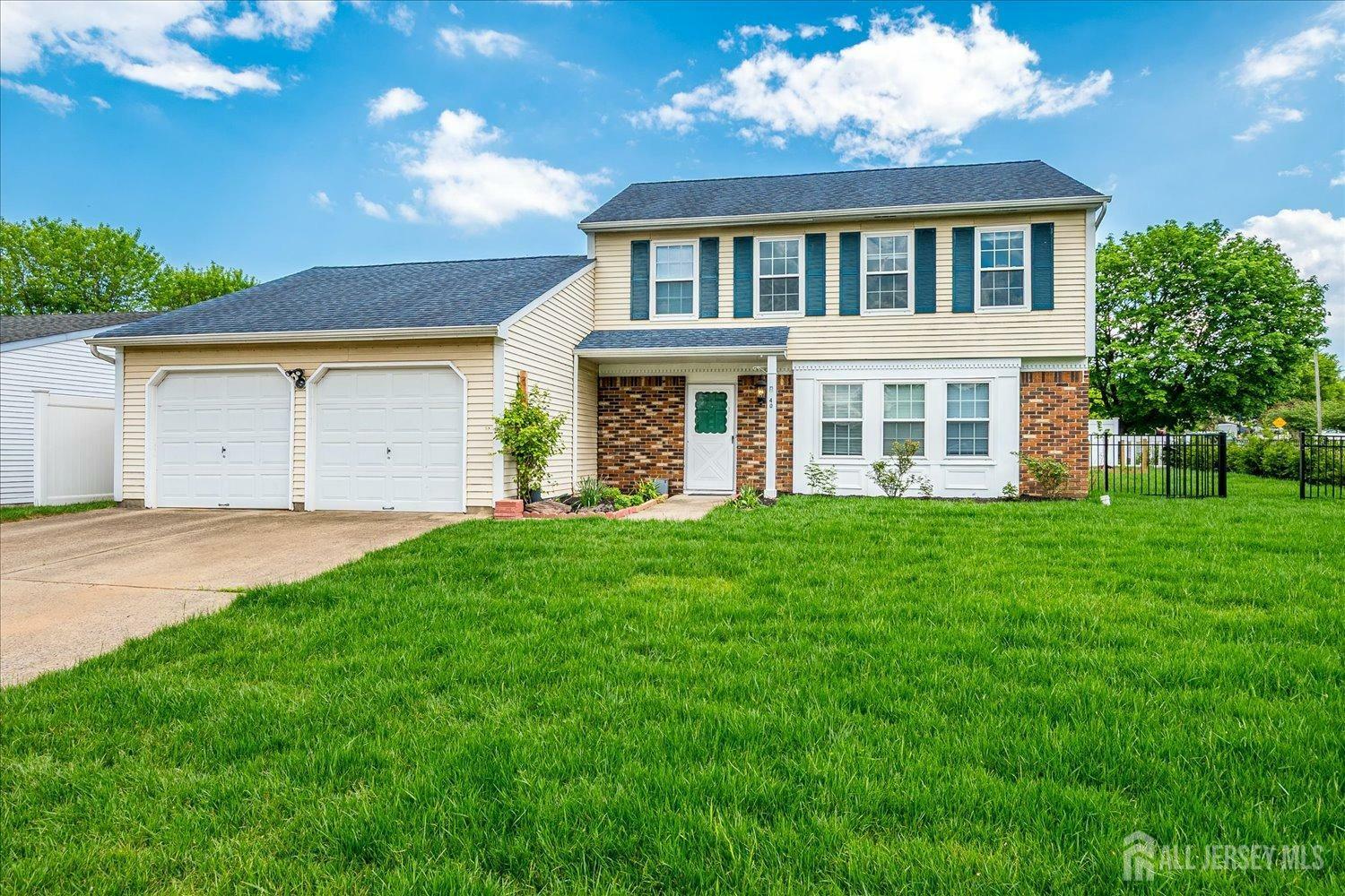 40 Azalea Drive  Edison NJ 08820 photo
