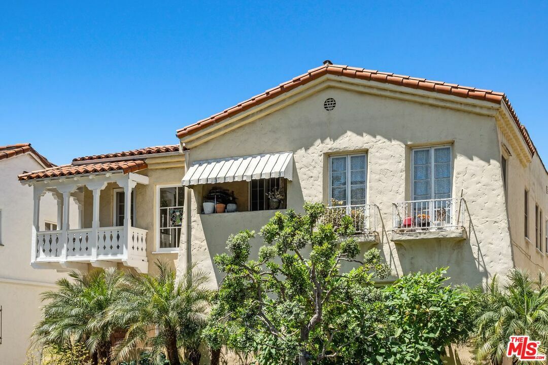 Property Photo: 347 N Curson Ave CA 90036