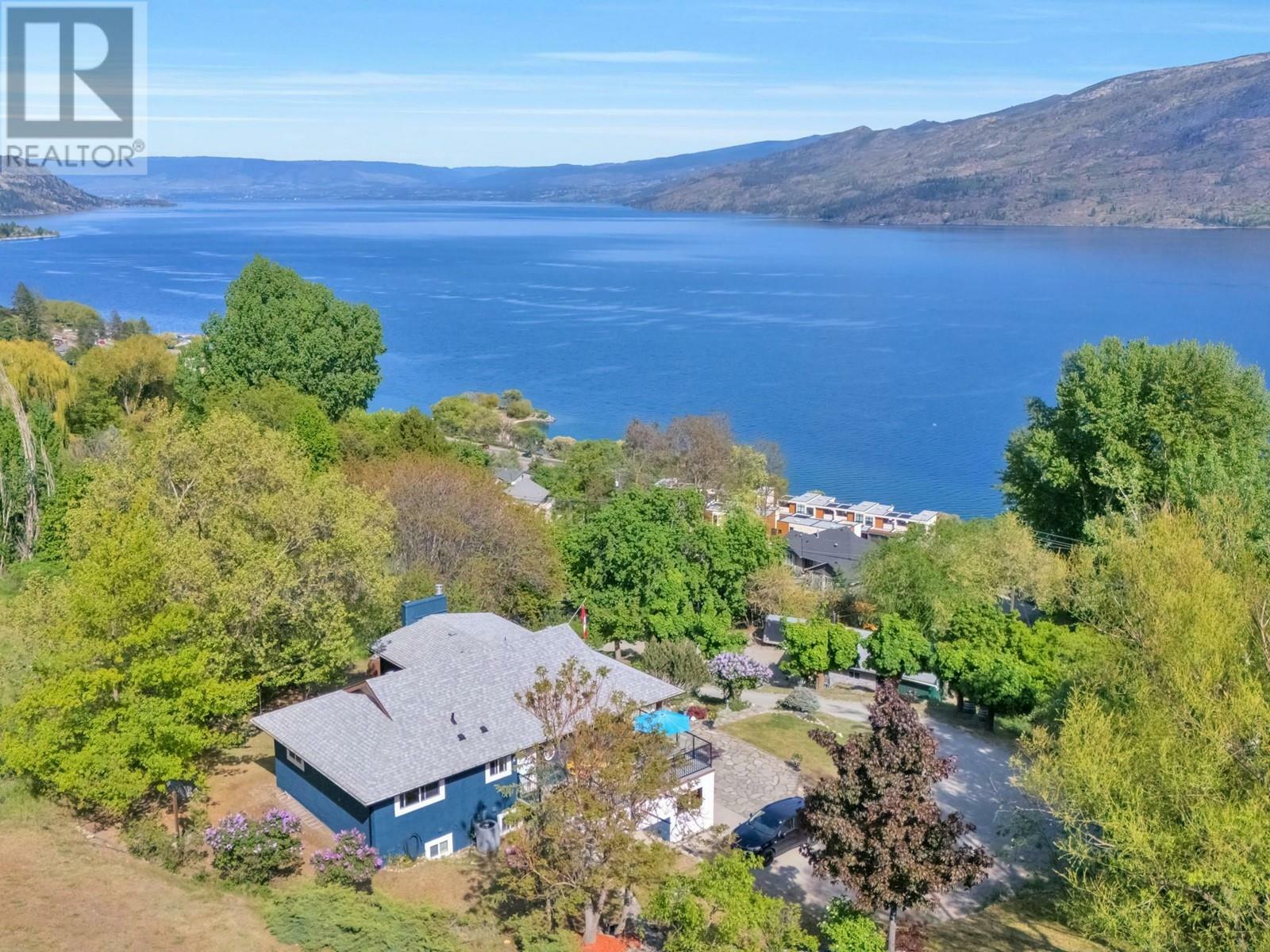 6090 Somerset Avenue  Peachland BC V0H 1X4 photo