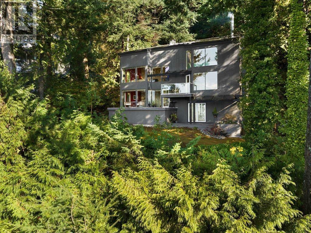 Property Photo: 225 Mountain Drive BC V0N 2E0