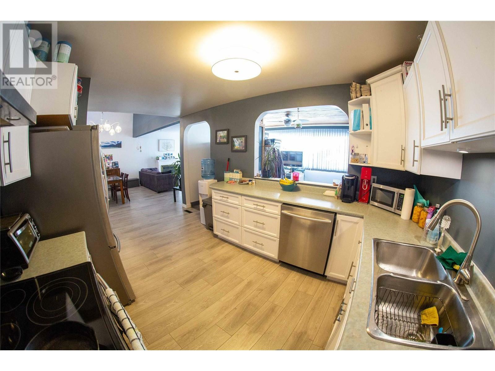 Property Photo: 137 McGill Road 76 BC V2C 1L9
