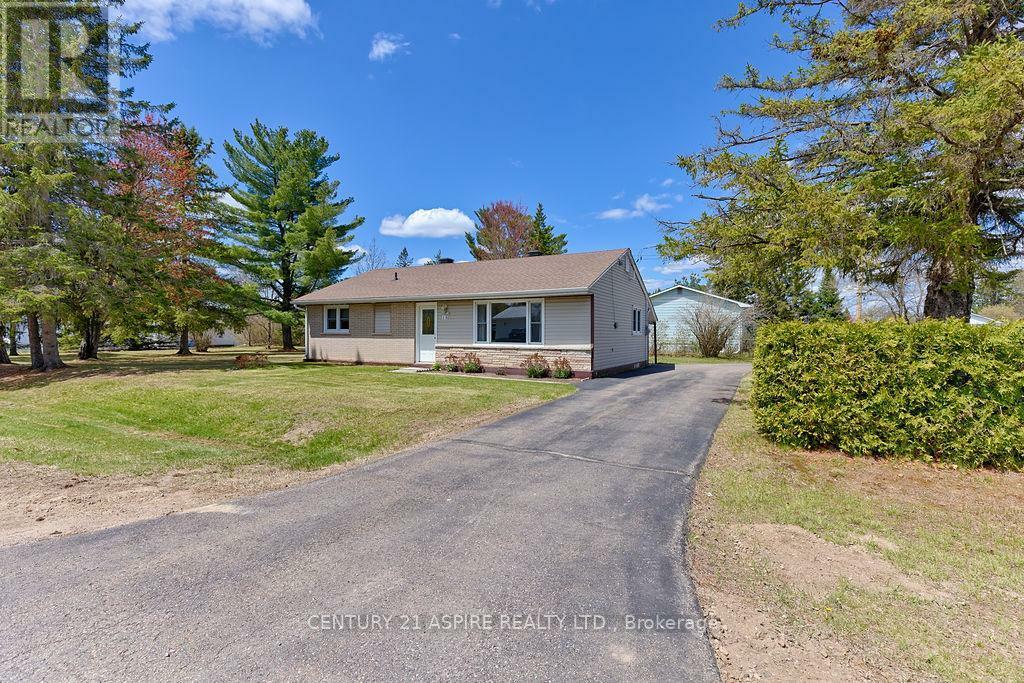 Property Photo: 15 Michael Crescent ON K8H 2L5