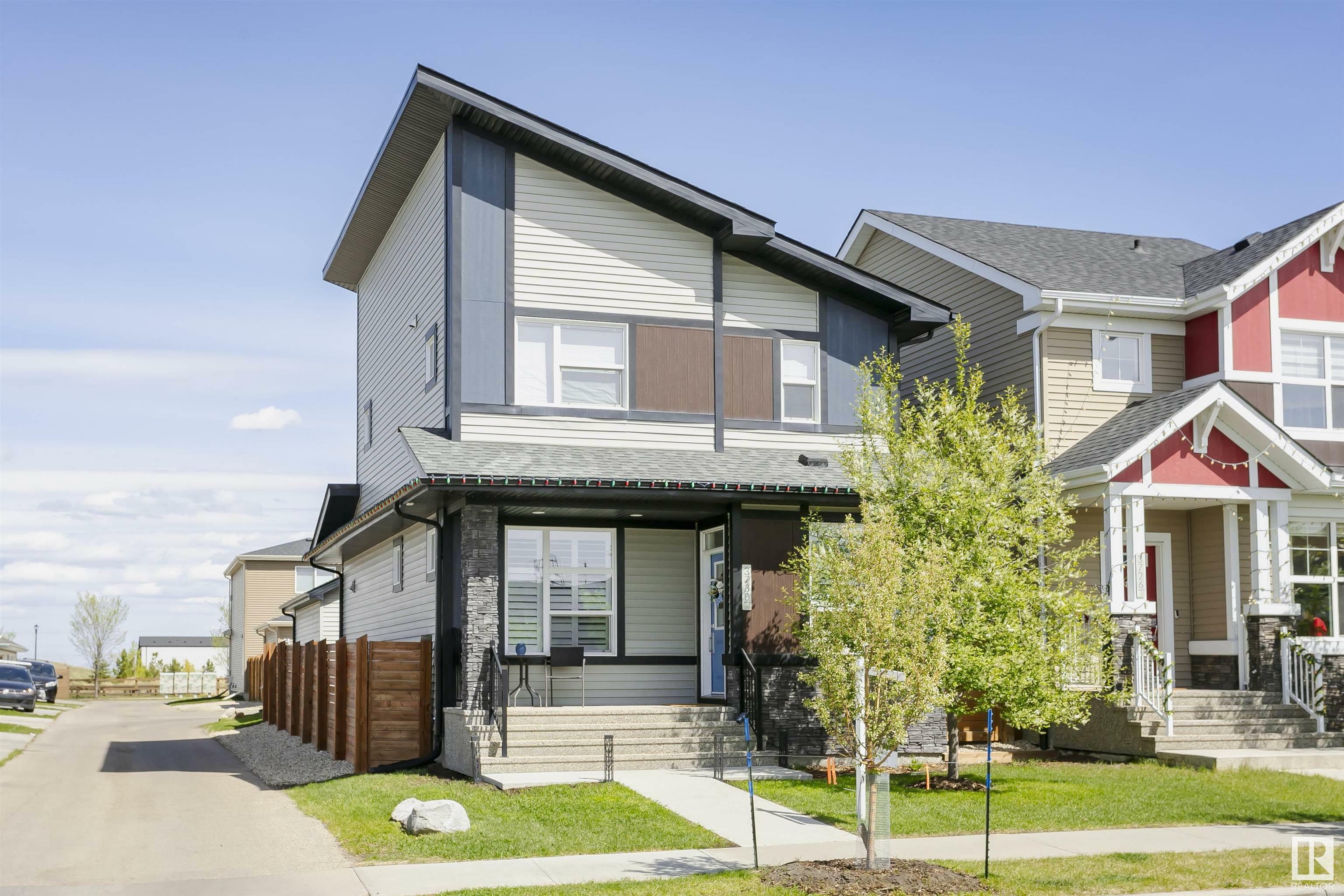 Property Photo: 3730 8 Avenue SW AB T6X 2G6